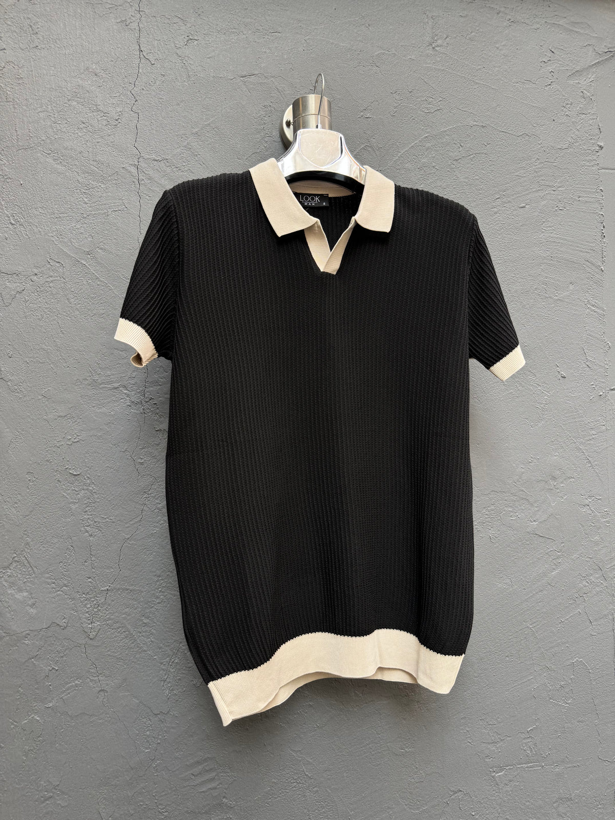 Polo Yaka Triko T-shirt Siyah Yaka Krem