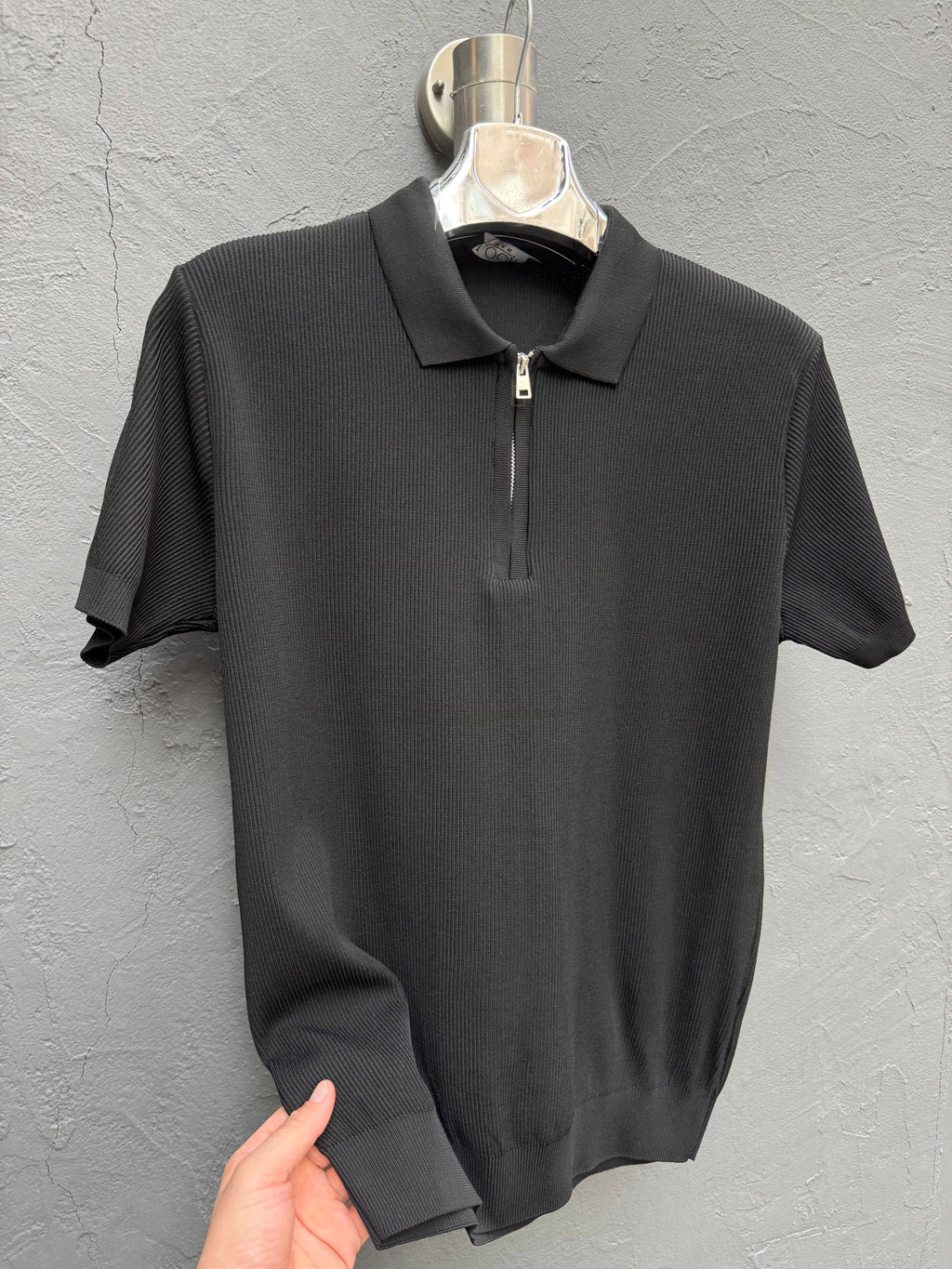 Yaka Fermuarlı Triko T-shirt Siyah