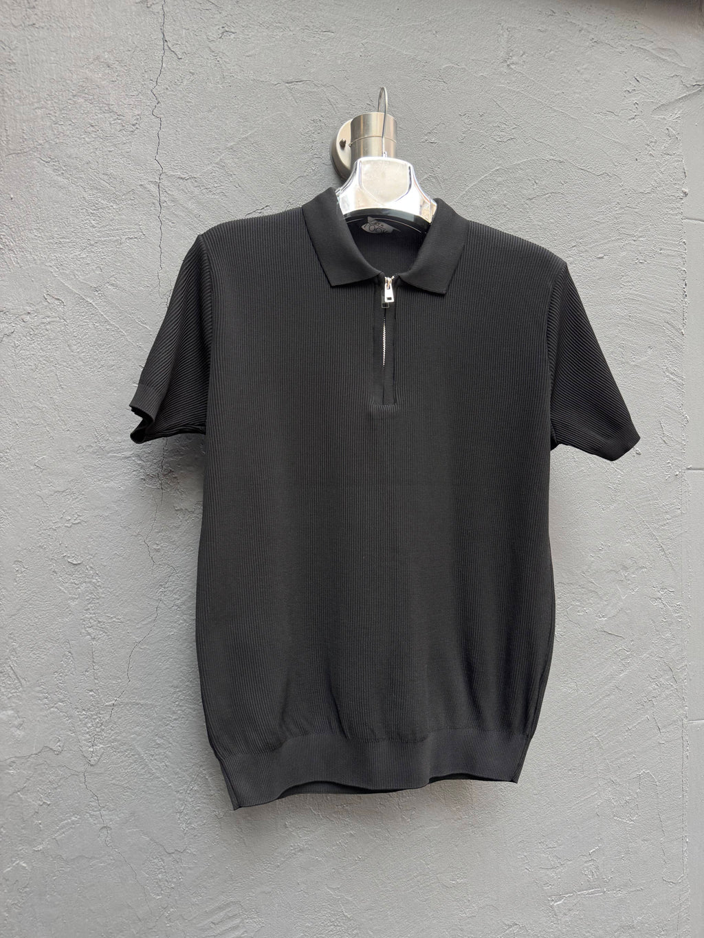 Yaka Fermuarlı Triko T-shirt Siyah