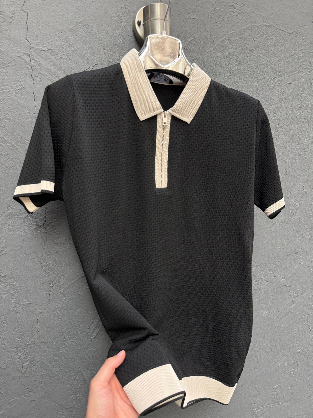 Yaka Fermuarlı Triko T-shirt Siyah
