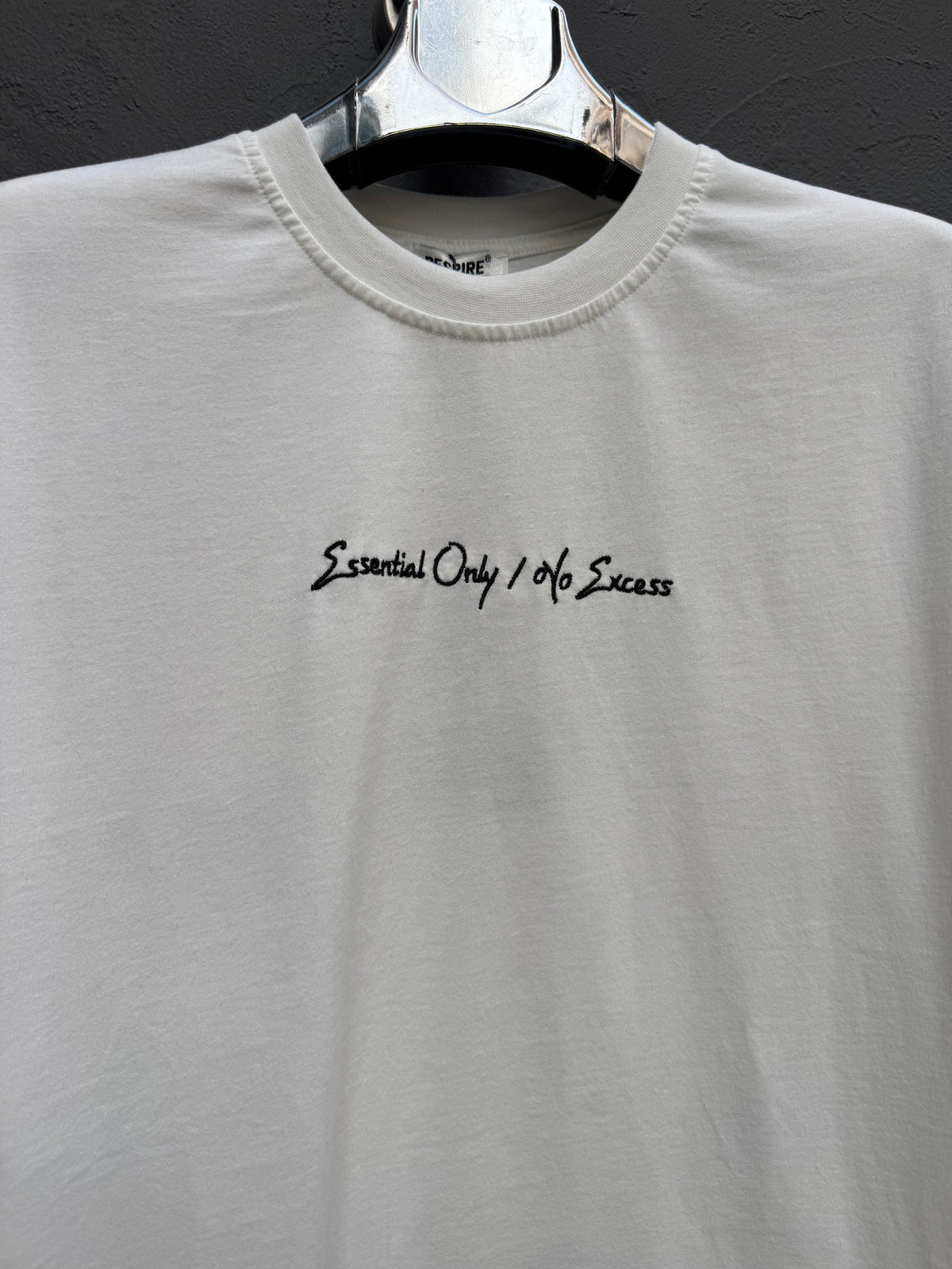 Sırt Nakış Detaylı T-shirt Beyaz