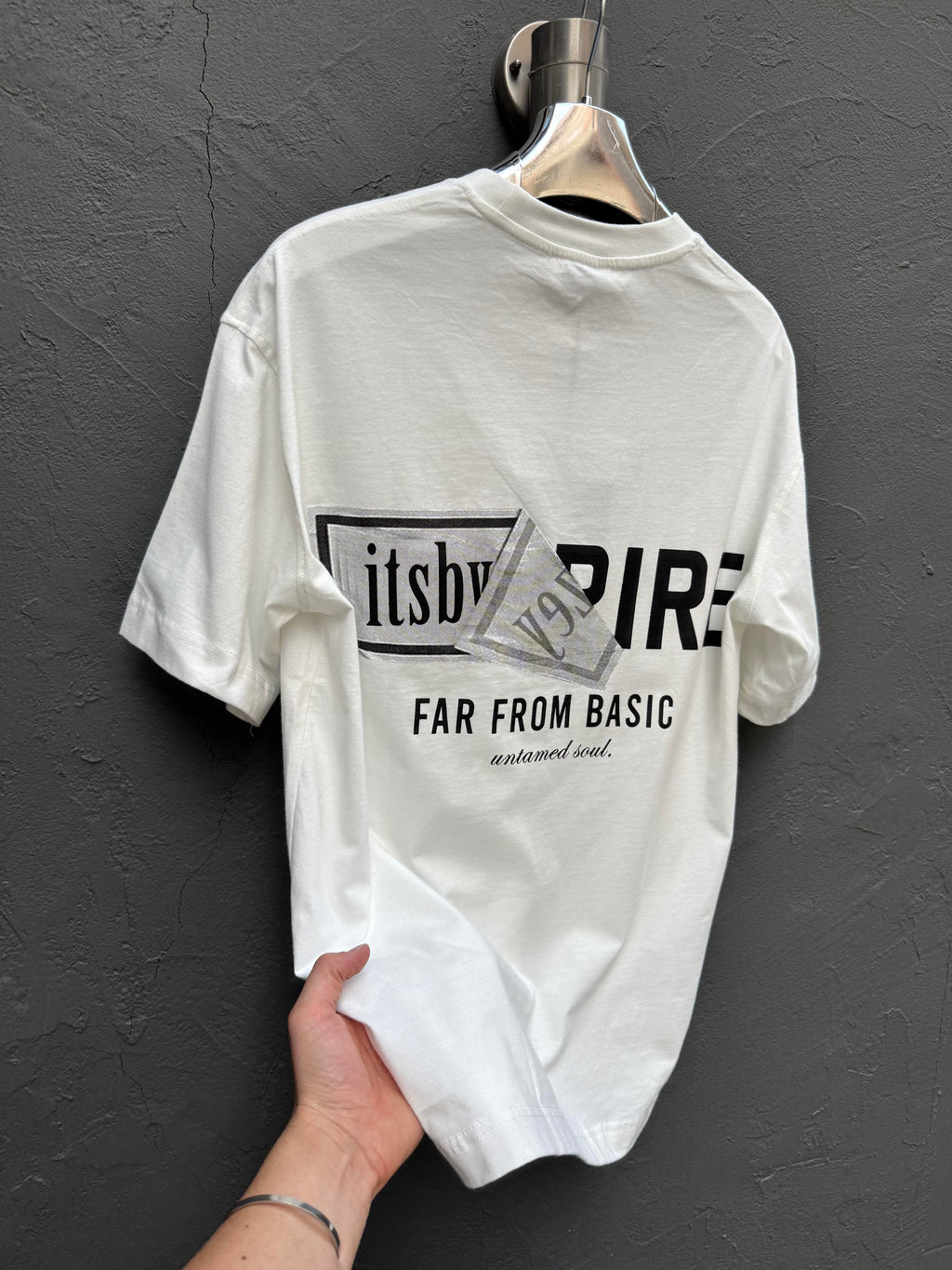 Arka Baskılı T-shirt Beyaz