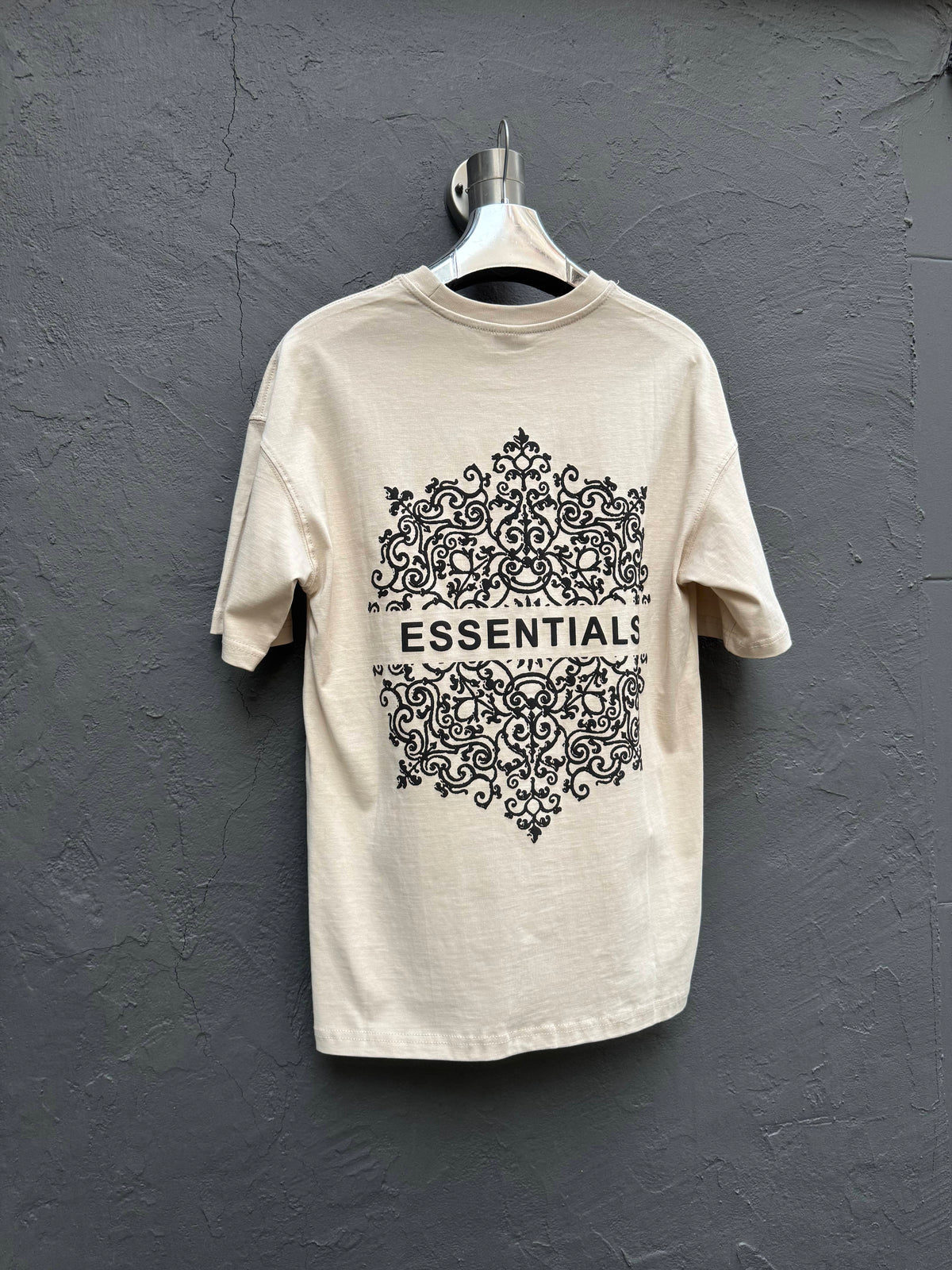 Arka Baskılı T-shirt Krem