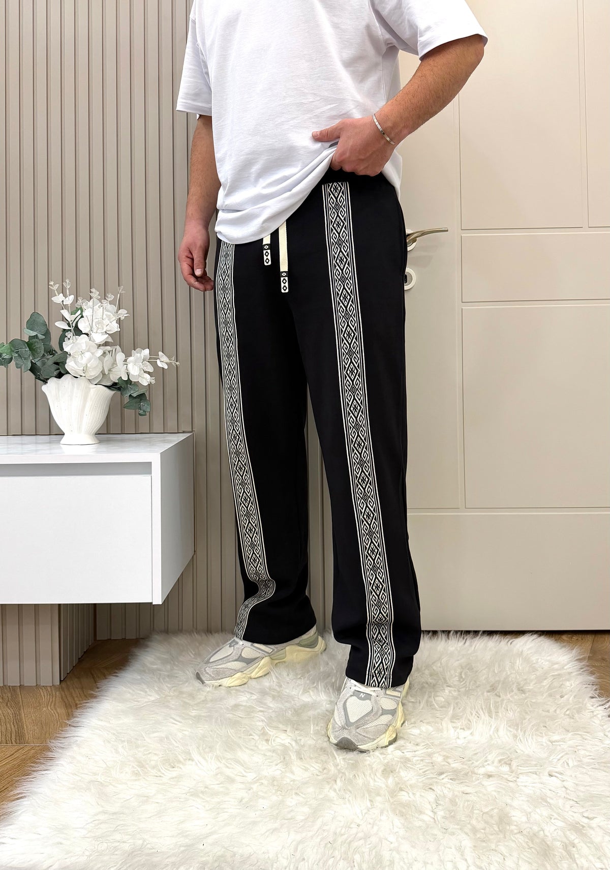 Siyah Etnik Desen Baggy Eşofman